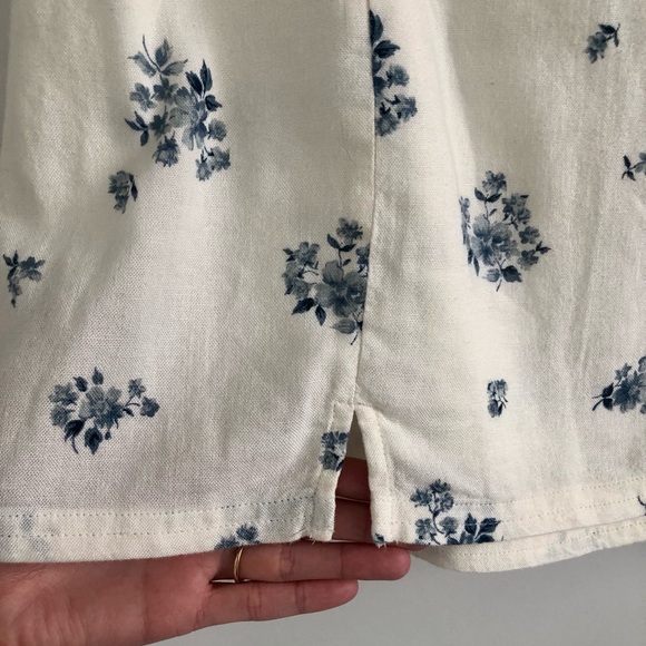 NWT American Eagle Outfitters Linen Blend White and Blue Floral Skirt | Small - Picture 3 of 7